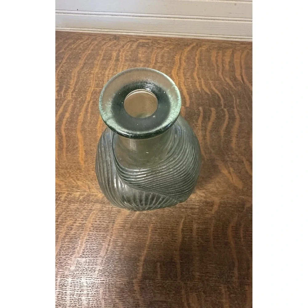 Vintage Nautilus Seashell Embossed Green Glass Vase Bottle 10
